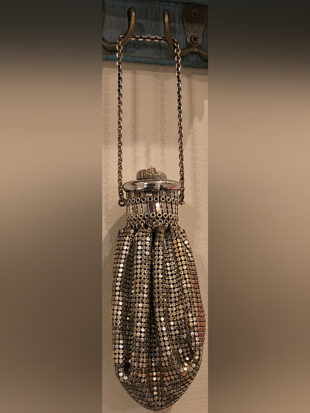 ​VTG 1920s Whiting & Davis Mesh Gate-Top Beggar’s Bag Purse Rhinestone Lid